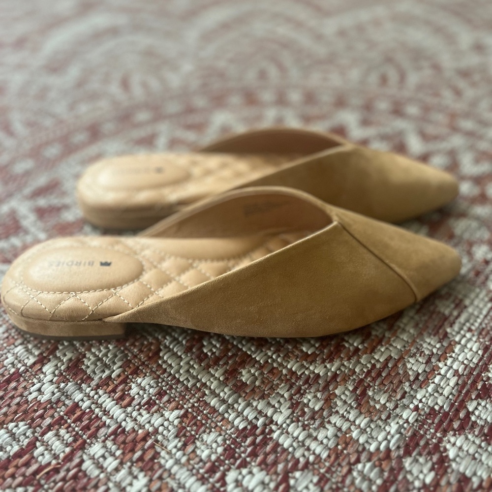 Birdies “The Swan” suede mules